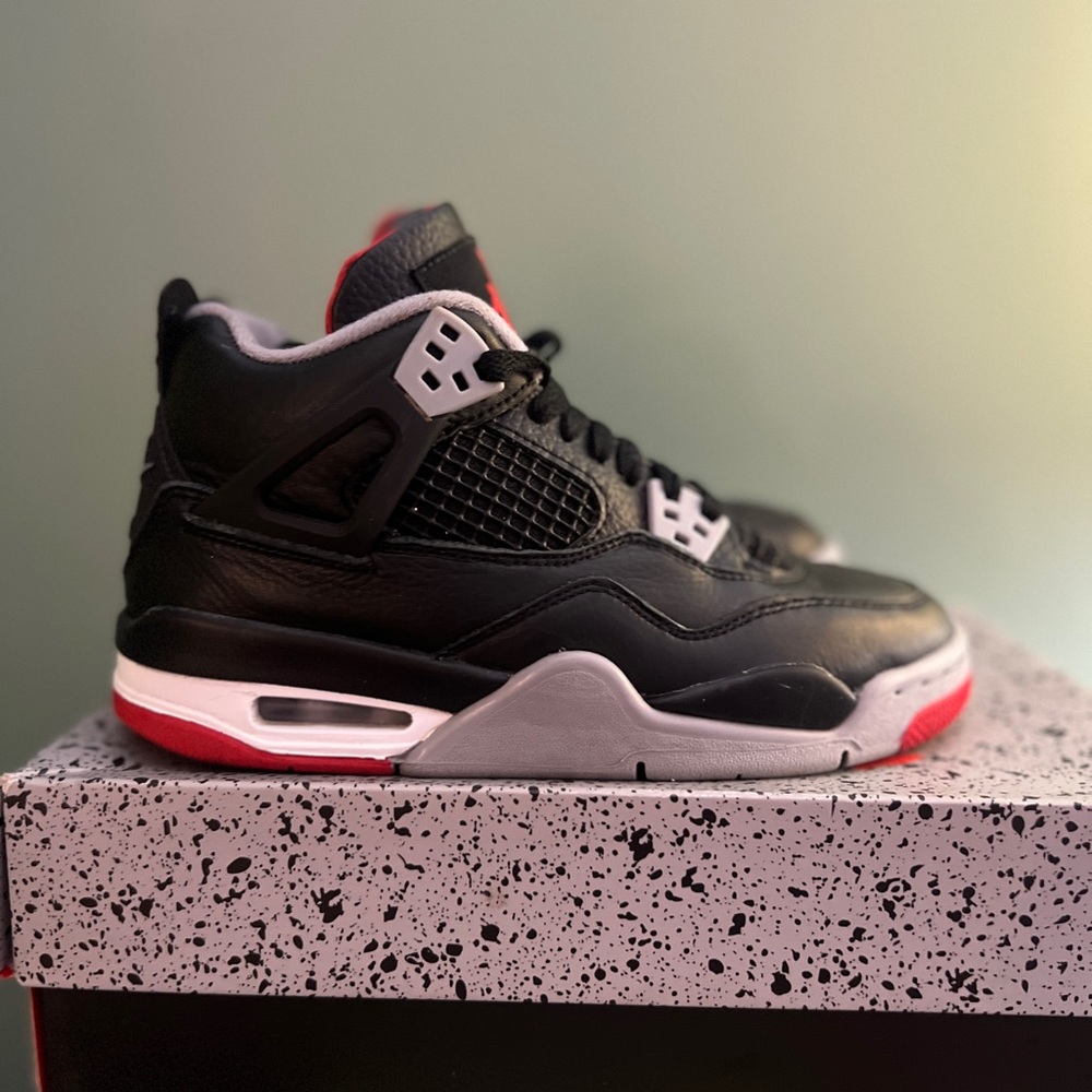 Jordan 4 reimagined bred Gs